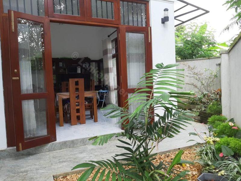 Exterior - Villa for rent in Galle