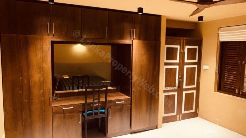 House for rent in Thalawathugoda