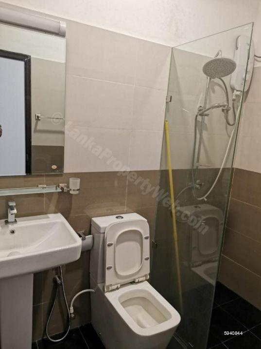 Bathroom - Apartment for sale in Negombo