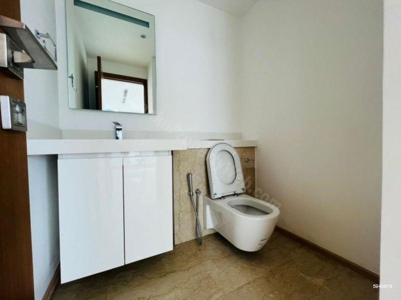 Bathroom - Apartment for sale in Colombo 2