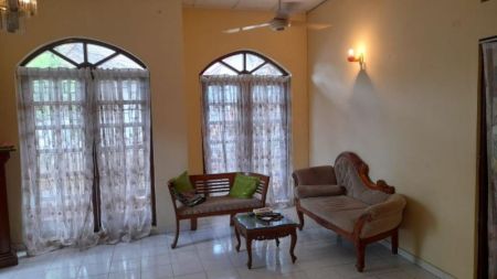 Living Room - 5BR House for Sale in Mirihana, Nugegoda | LKR 49.5 Million (HS4890)
