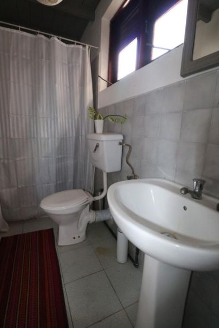 Bathroom - Charming Gregory’s Road Apartment