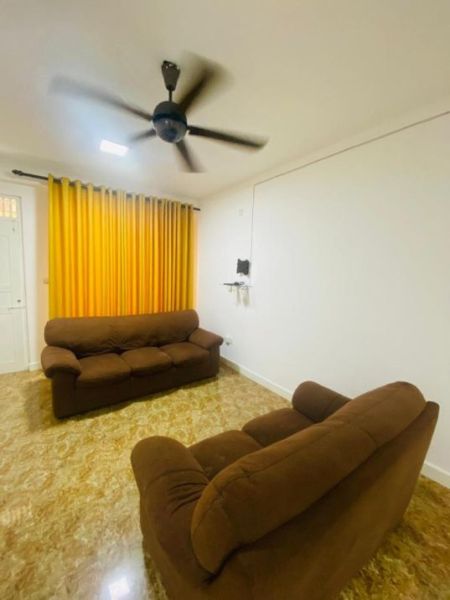 Living Room - Short-Term Rental Fully Furnished Apartment in Colombo 06. (CSPL102)