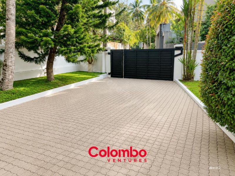 Bare Land for sale in Battaramulla