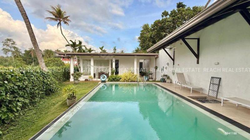 House for sale in Thalawathugoda