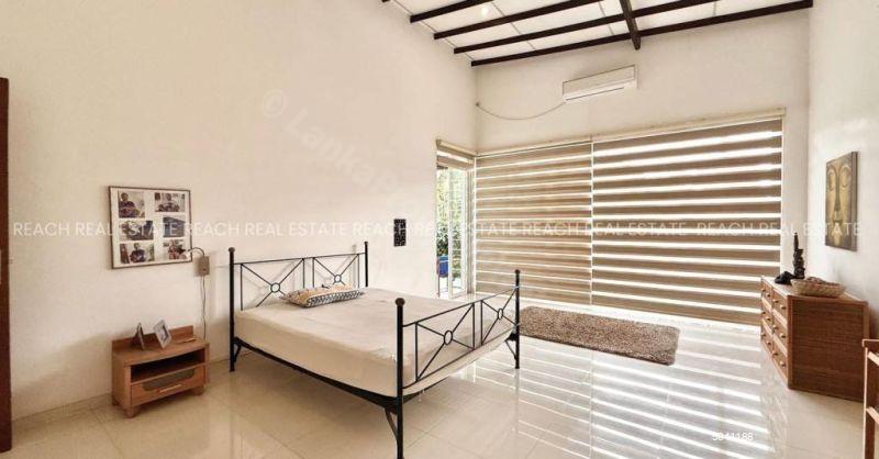 House for sale in Thalawathugoda