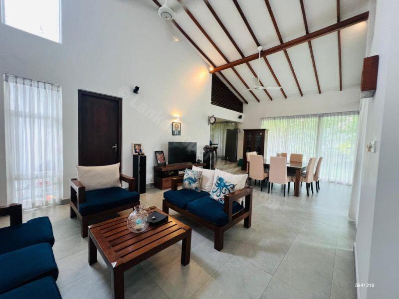 Living Room - House for rent in Kottawa