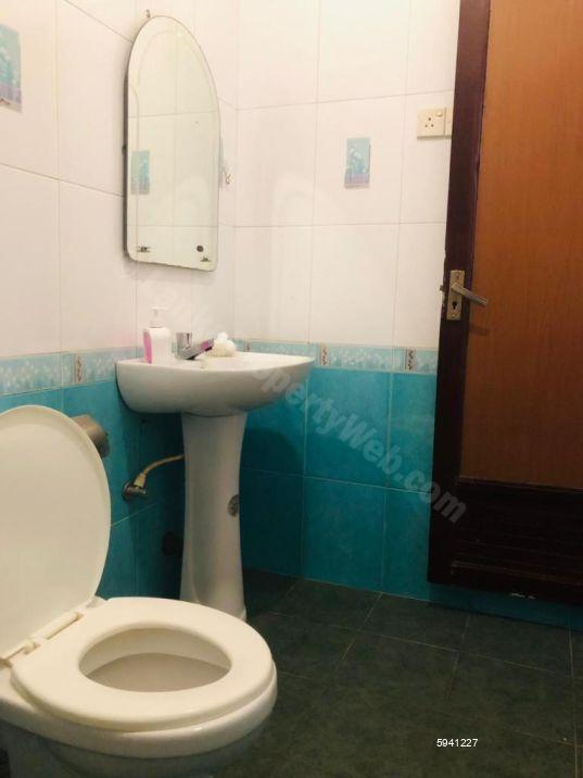 Bathroom - House for rent in Dehiwala