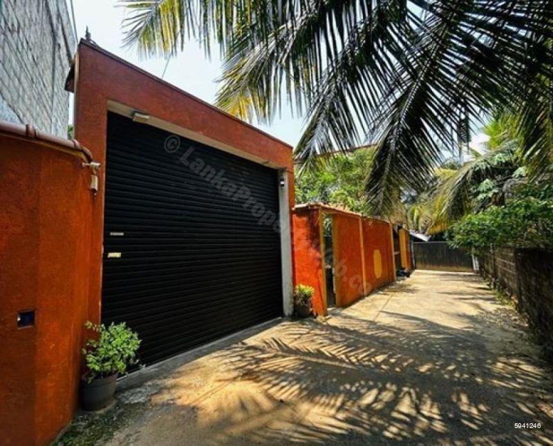 House for sale in Nugegoda
