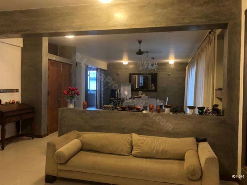 Living Room - Apartment for sale in Colombo 5