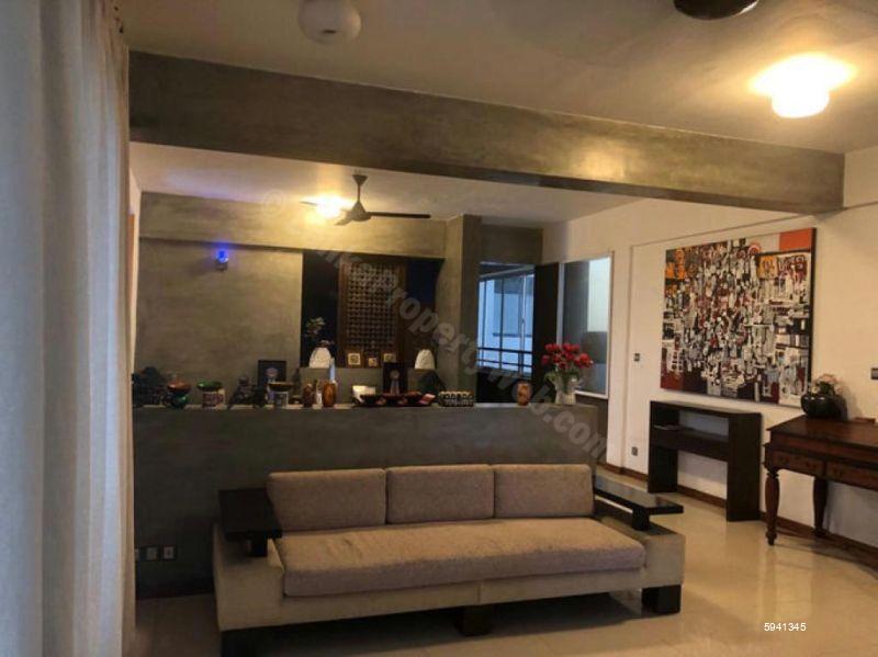 Living Room - Apartment for sale in Colombo 5