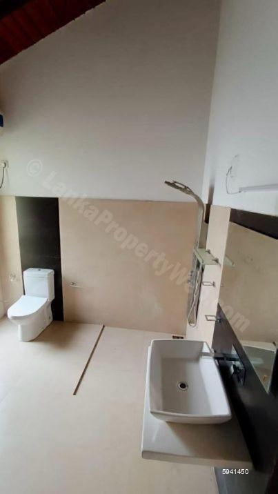 House for sale in Boralesgamuwa