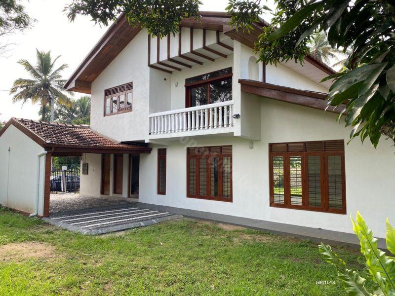 Exterior - House for rent in Kelaniya