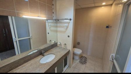 Bathroom - 1 Bedroom Fully Furnished Apartment for Sale - Colombo 8, Trillium Residencies | LKR 59.5 Million (EM1027)