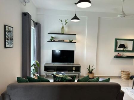 Living Room - Cressida Residencies/Brand new/Furnished/03beds for rent in Athurugiriya 