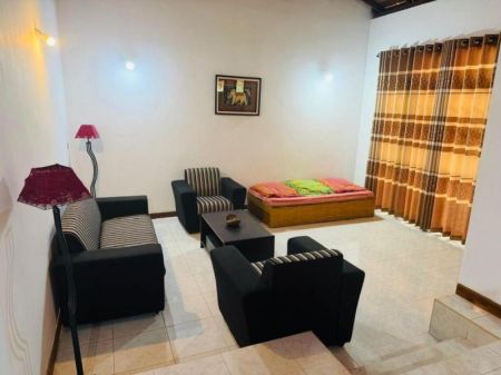 Living Room - (RR656) Fully Furnished House for Rent in Bandaragama