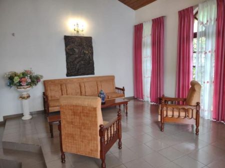 Living Room - (PH935) Two Storey House for Sale in Nugegoda