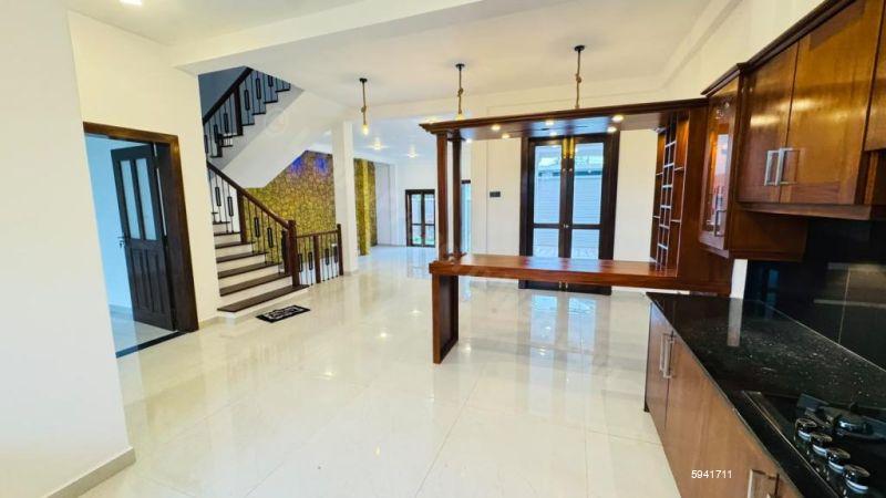 House for sale in Boralesgamuwa