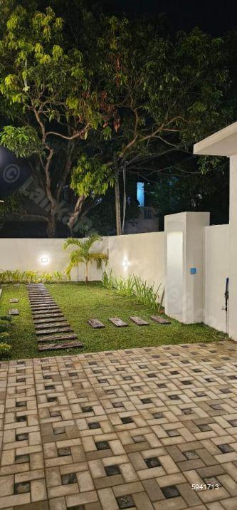House for sale in Piliyandala