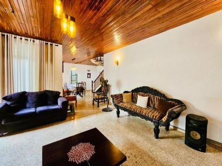 Living Room - (PH1040) Spacious Two Storey  House for Sale in Maharagama