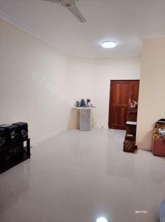 Apartment for sale in Colombo 5