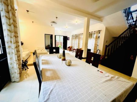 Living Room - (SR698) Semi Furnished Two Storey House for Rent in Akuregoda