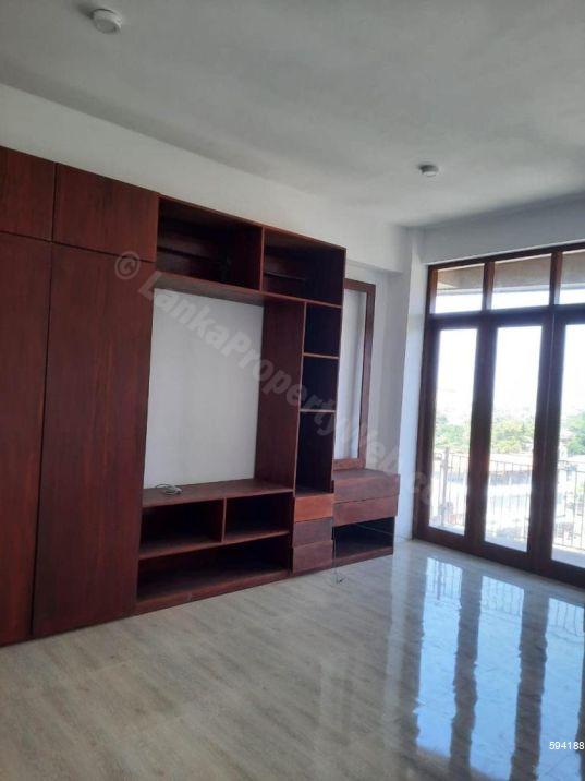 Apartment for sale in Battaramulla