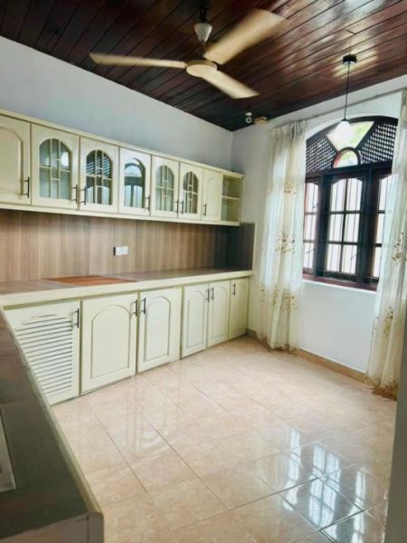 Kitchen - House for rent in Battaramulla 