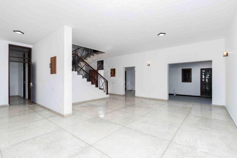 House for sale in Delkanda