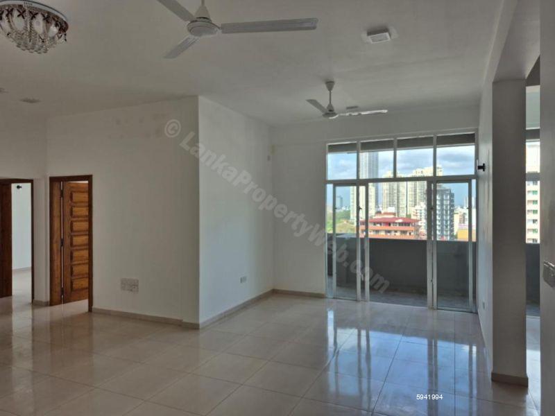 Apartment for sale in Colombo 6
