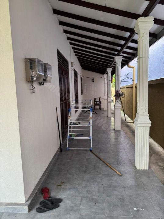 House for sale in Kottawa