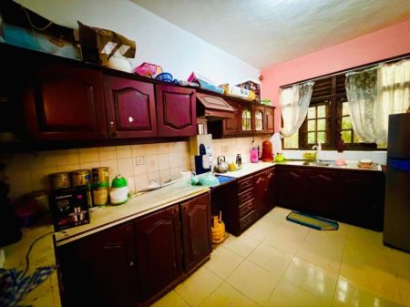 Kitchen - (SH1427) 17 Perch Two Storey House for Sale in Battaramulla