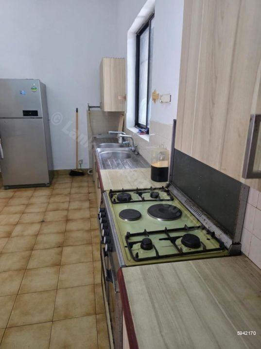 Kitchen - House for rent in Colombo 5