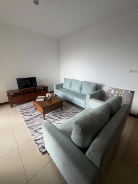 Living Room - 2BR apartment available for rent at On320