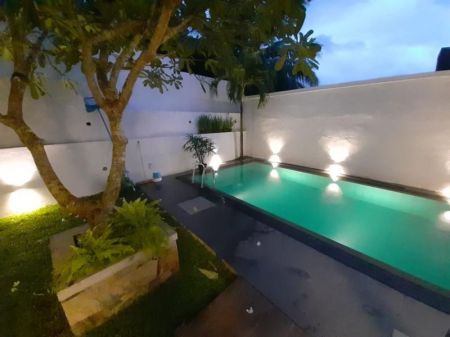 Pool - 4 Bedroom house for sale in Thalawathugoda 