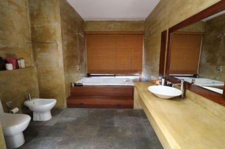 Bathroom - Beautiful Rajagiriya Family Home