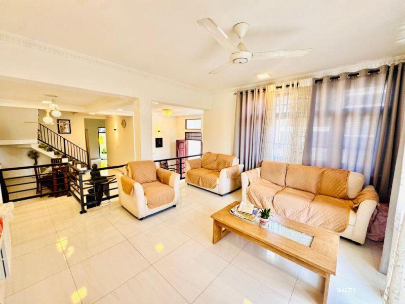 Living Room - House for sale in Kottawa
