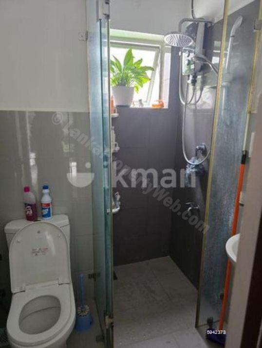 Bathroom - Apartment for rent in Athurugiriya