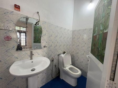 Bathroom -  *Wattala Alwis Town Near to Lyceum School 6.7  PERCHE'S HOUSE FOR SALE*