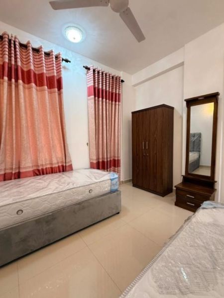 Bedroom - Alaxandria Homes/Brand new/Fully Furnished unit/04beds for rent in Colombo 06