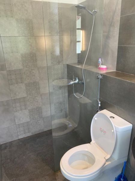 Bathroom - 2 Story house for rent in Thalawathugoda / LKR 280,000 per month (Negotiable) (EM247RN) 