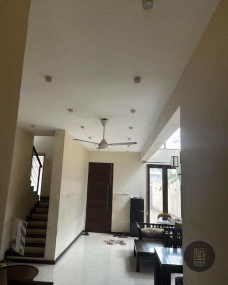 Living Room - House for sale in Nugegoda 