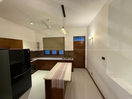 Kitchen - House for sale in Thalawathugoda 