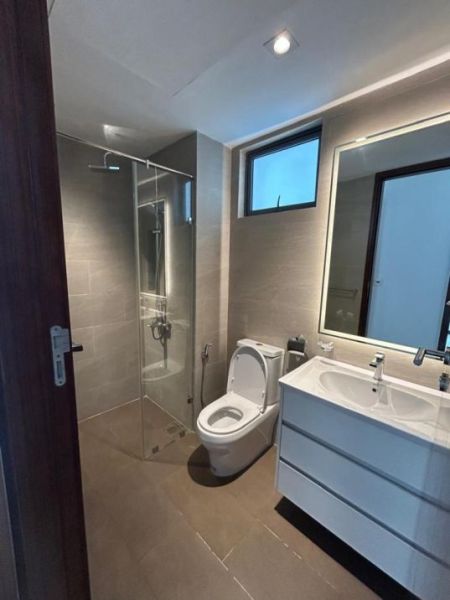 Bathroom - Apartment for rent in Colombo 2 