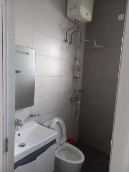 Bathroom - Short term Blue Ocean Apartments for rent in Mount Lavinia 