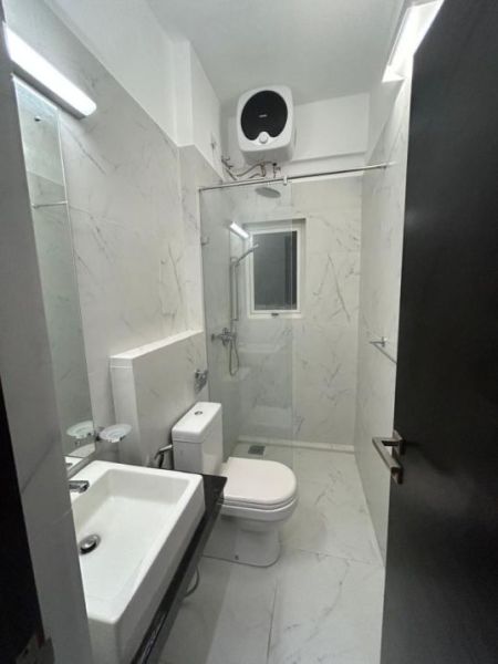 Bathroom - Mulberry Residencies/Brand new/02beds for rent in Colombo 09