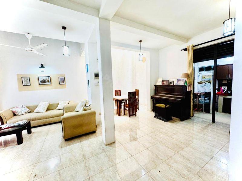 House for sale in Nugegoda