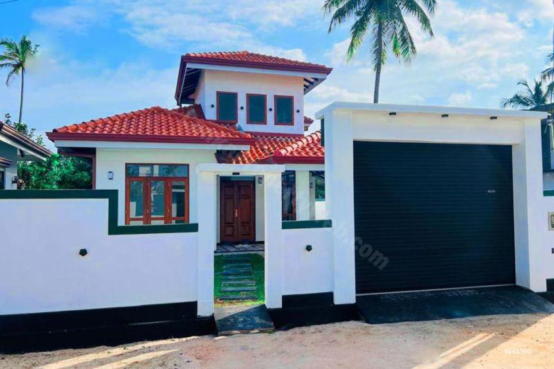 House for sale in Negombo