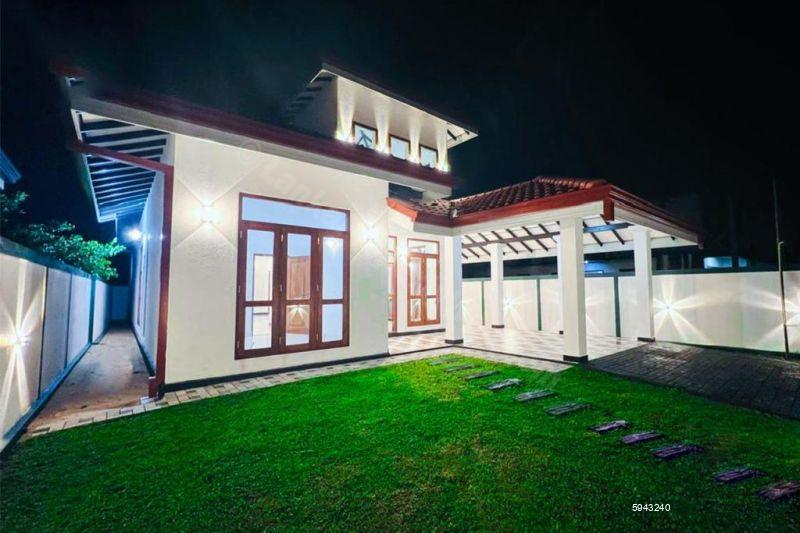 House for sale in Negombo