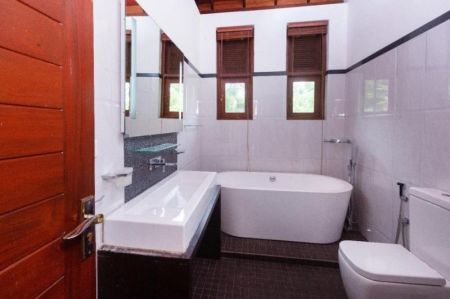Bathroom - House for sale in Kadawatha 